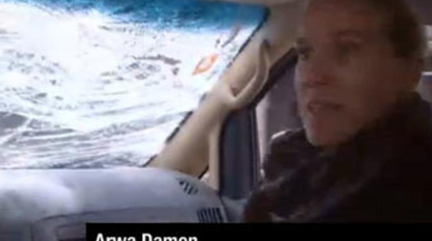 Kırık camlı araçla hayalet şehir turu