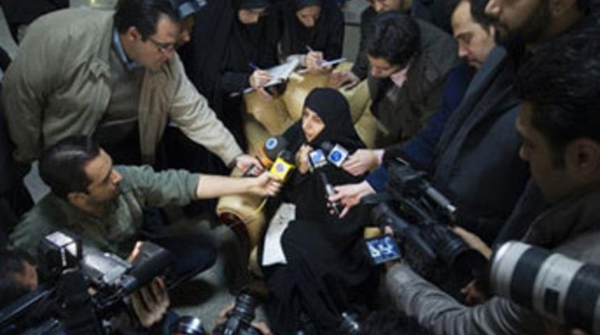 Ahmedinejad'ın kız kardeşinden şaşırtan &ccedil;ıkış