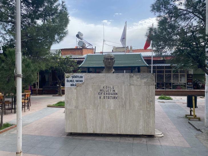 Atatürk büstüne alçak saldırı! "Siz puta mı tapıyorsunuz" diyerek baltayla vurdu G2