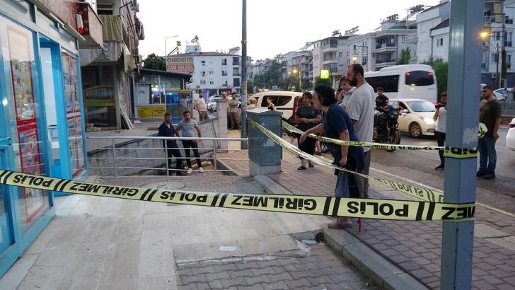 Vahşetin tanığı konuştu, mahkeme salonu buz kesti! 'Elinde bıçakla dışarı çıktı, üstü kan içindeydi...' G1