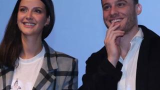 Başrollerini Kerem Bürsin ve İrem Helvacıoğlu'nun paylaştığı Efaltun filminin kamera arkası görüntüleri paylaşıldı