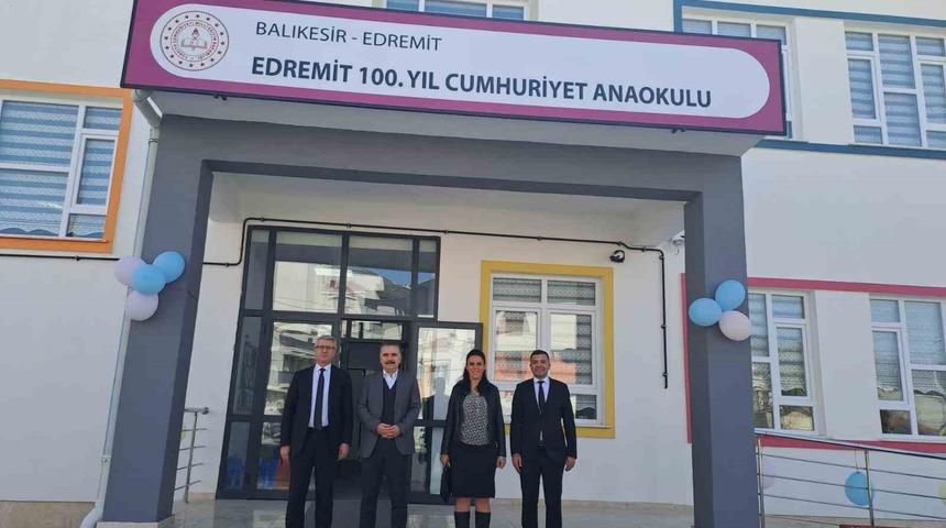 Edremit’te 3 yeni okulda eğitim ve öğretim başladı