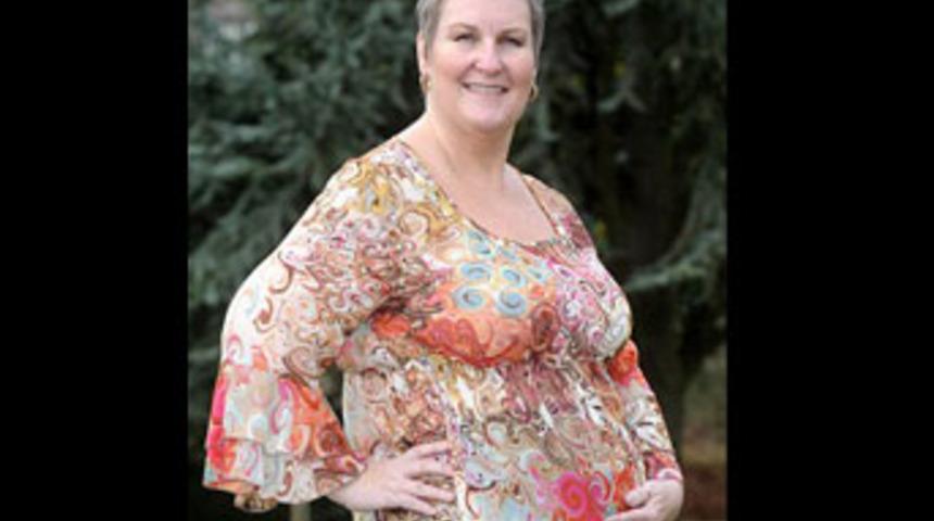 Taşıyıcı anne, 9'uncu kez hamile!