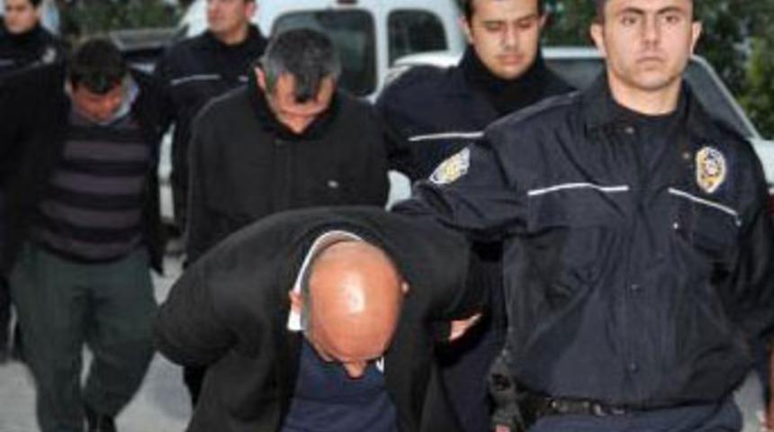 'Münevver Karabulut' tehdidiyle tecavüz