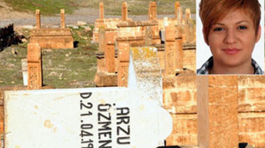 Cenazesine kimse katılmadı