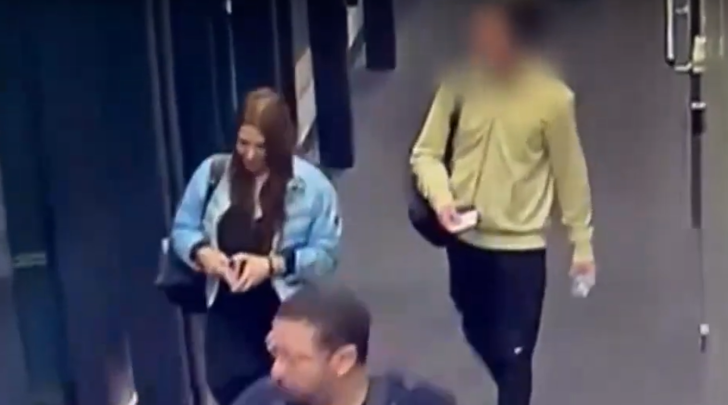 Türkiye Eylem Tok ve oğlunun ABD'ye firarını konuşuyor! Ünlü doktor Bülent Cihantimur ile ilgili çarpıcı iddialar, ismi fenomenlerin arasından çıktı: Kimse onu tanımıyor G1