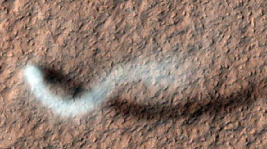 Mars'ın en 'havalı' hortumu!