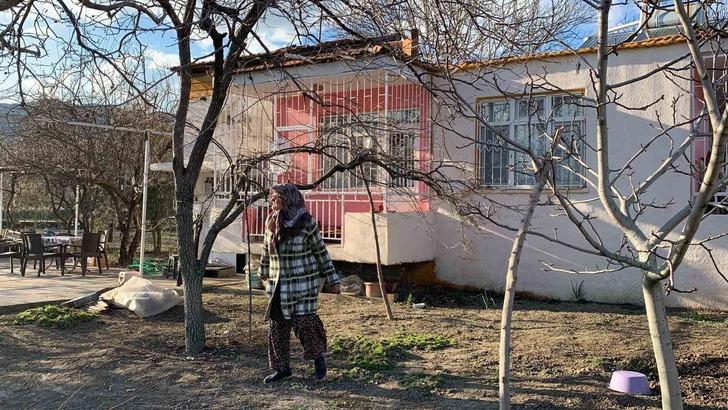 Arazisine milyonluk daireler teklif edildi! Hepsini reddetti... Jandarmaya bağışladı 'Yerim çok güzel, eğer alırsanız bağışlamak istiyorum dedim' G2