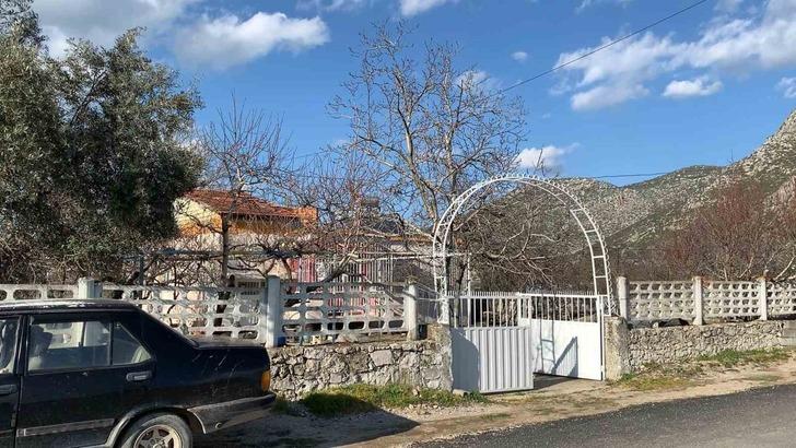 Arazisine milyonluk daireler teklif edildi! Hepsini reddetti... Jandarmaya bağışladı 'Yerim çok güzel, eğer alırsanız bağışlamak istiyorum dedim' G5