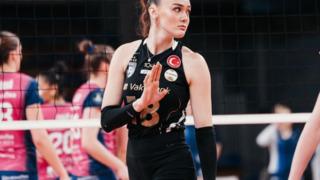 Zehra Güneş'in son paylaşımı olay oldu!  'Fiziğin olay git tadını çıkar'