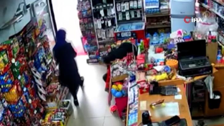 Kart ile ödedi, fişinde fark etti! Sigaradaki 1,5 TL'lik komisyon ücretini görünce... Esenyurt'taki market kan gölüne döndü G1