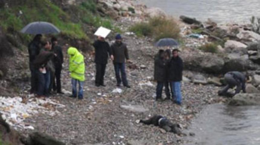 Nehirde başsız ceset bulundu!