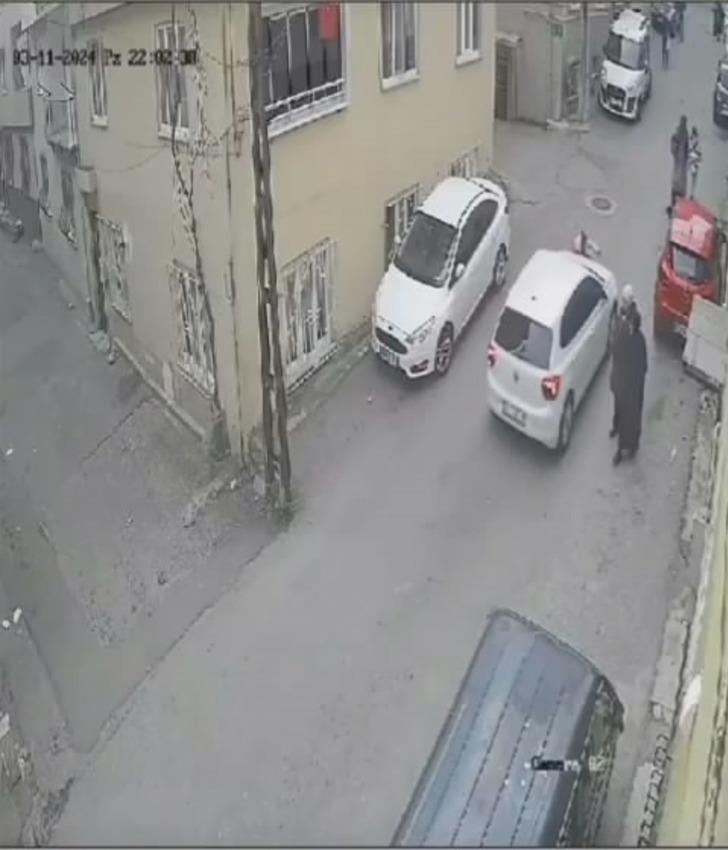 Otomobilin altında kalan 10 yaşındaki çocuğun yardımına koşmak için camdan atladı! O anlar kamerada G4