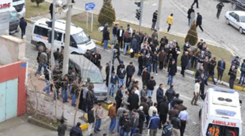 Gelinlerini kaçıran gencin babasına infaz