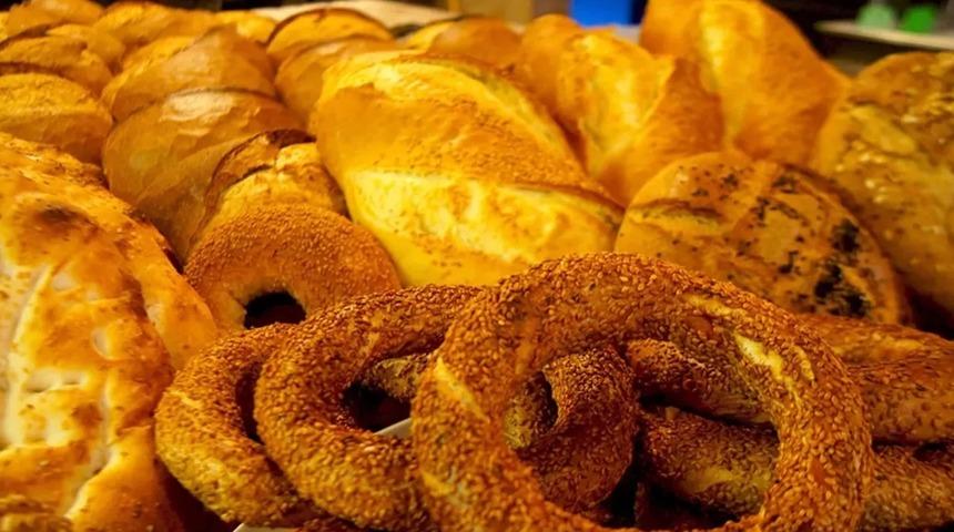 Ticaret Bakanlığı 'bana soracaksınız' dedi! Ekmek ve simit fiyatları için yeni karar: Resmi Gazete'den duyuruldu