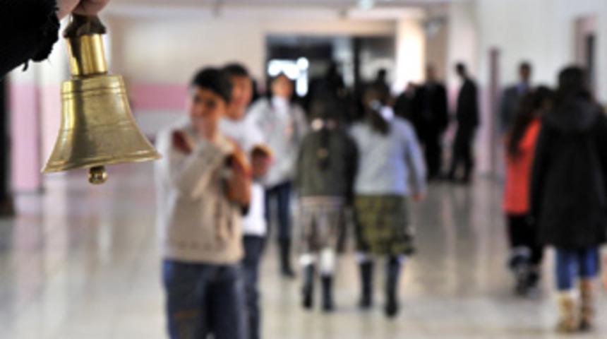 17 milyon öğrenci ders başı yapıyor