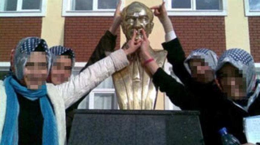 Atatürk'le böyle alay ettiler