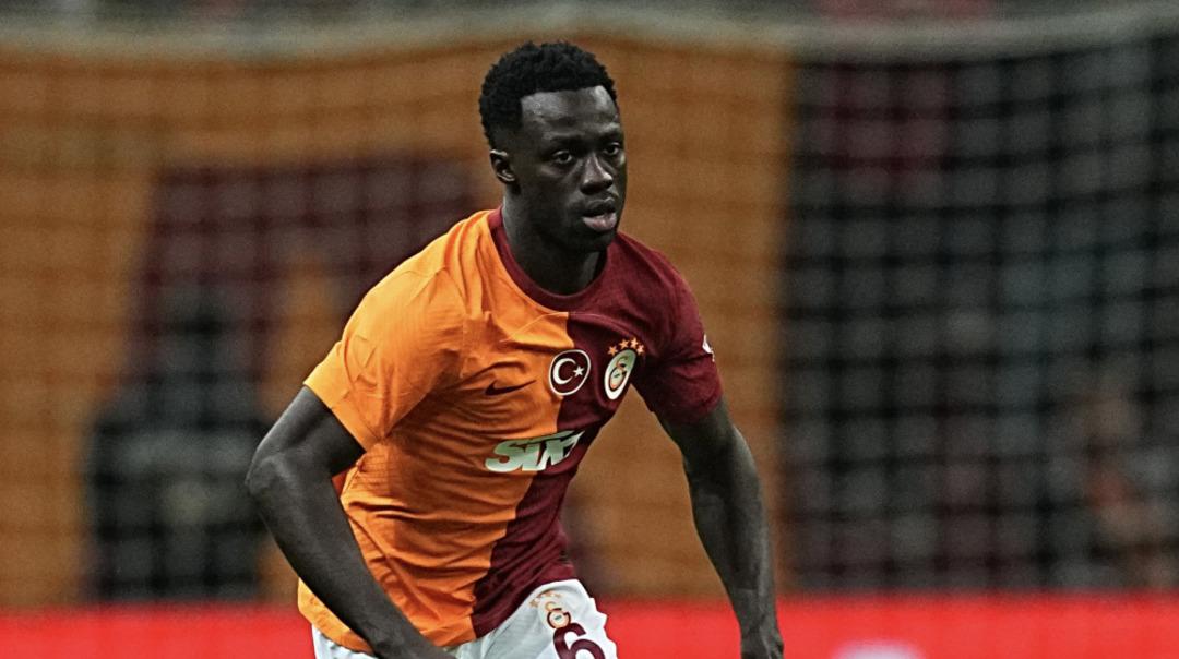 davinson-sanchez-galatasaray-2023-2024-1701074340-122611