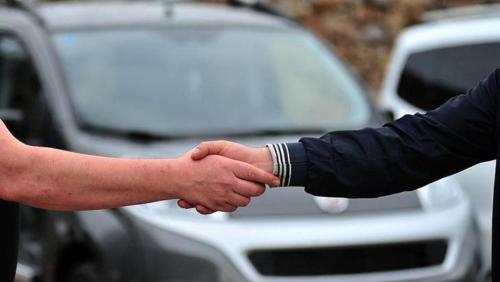 İkinci el araçta değişim rüzgarı! 3 ayda ibre döndü... Uzman isim tarih verdi  G2