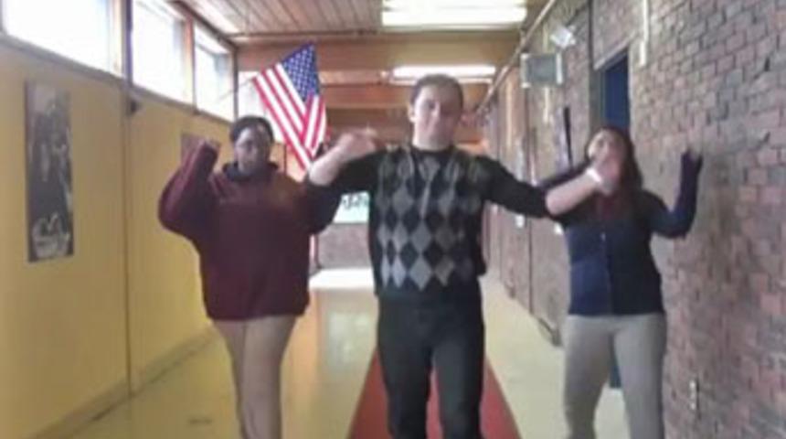 Uzaylı t&uuml;rk&uuml;c&uuml; Amerika'yı salladı!