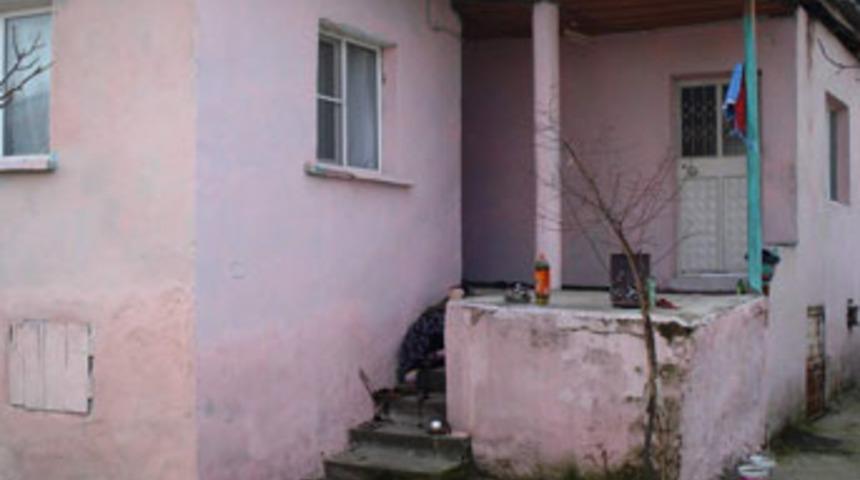 Katil polis çıktı!