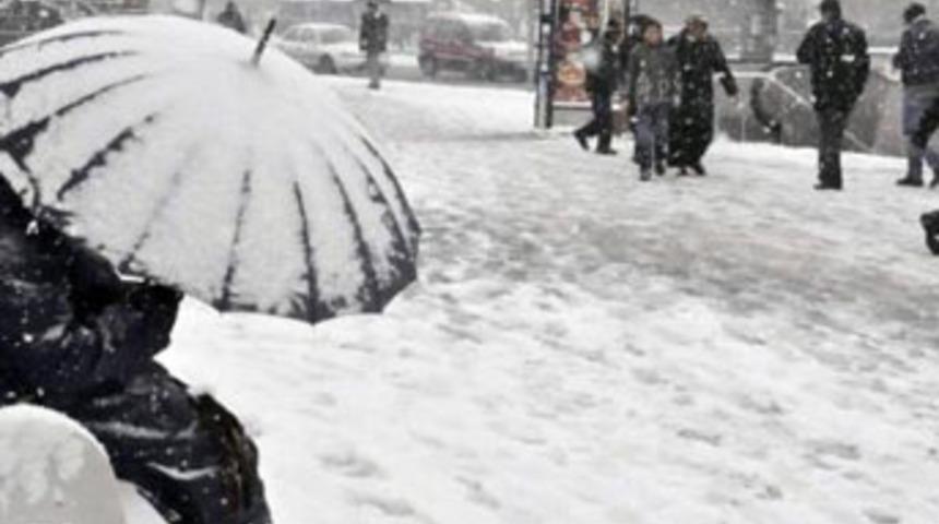 Kar İstanbul'a geri geliyor