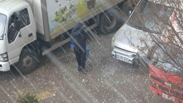 Karton, kilim, kaban ve montla müdahale ettiler! Her şey 10 dakikada oldu G1