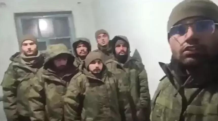 Kabusa dönen tatil... Turistler yılbaşı partisi için Rusya'ya gittiler, orduya alındılar!