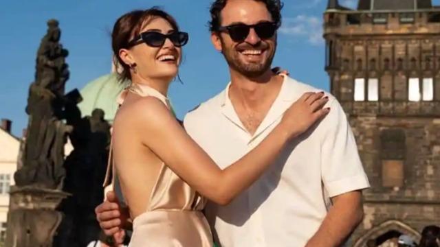 Başrollerini Esra Bilgiç ve Birkan Sokullu'nun paylaştığı Romantik Hırsız filmi için beklenen gün geldi! Hayranlarıyla buluştu