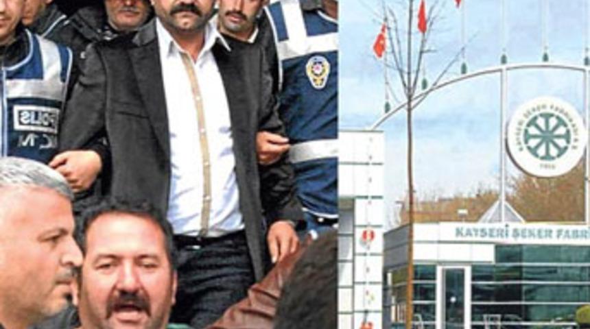 Yolsuzluktan aile boyu seks skandalı &ccedil;ıktı