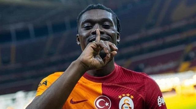 Galatasaray'ın yeni yıldızı Derrick Köhn isim vermeden Fenerbahçe'ye göndermede bulundu!
