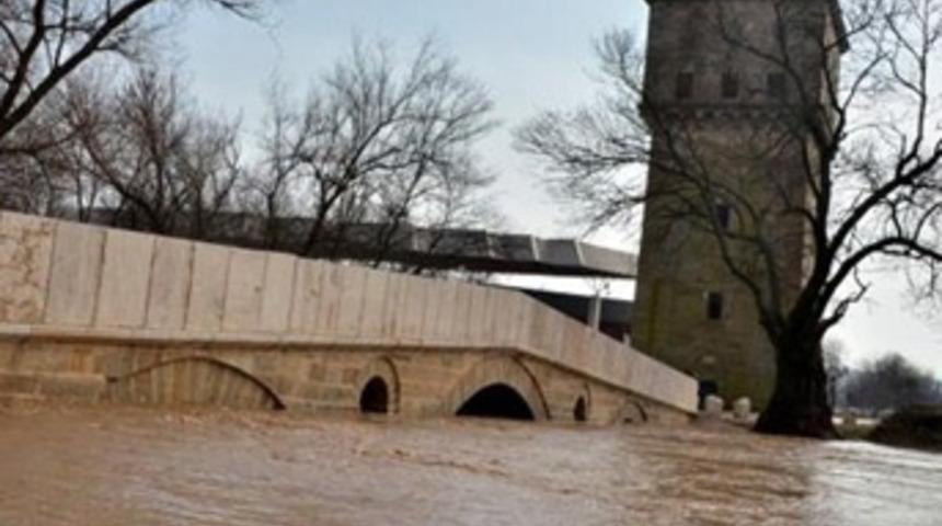 Edirne'de sel alarmı