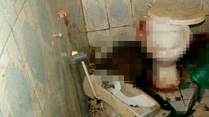 Rehineleri bu tuvalette &ouml;ld&uuml;rd&uuml;ler