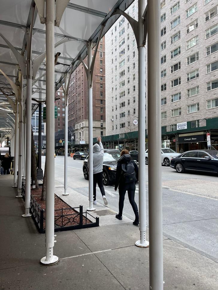 Eylem Tok ve oğlunu New York'ta sokaklarında fotoğraflarını çekmişti! "Neşe ve kahkaha içerisinde yürüdüklerini görünce kanıma dokundu" G4