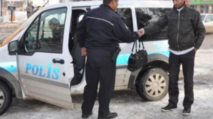 Minibüse binecek 1.5 TL'si yoktu ama...