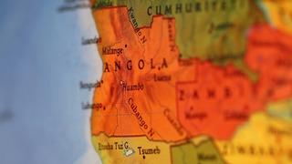 Angola'da büyücü olmadıklarını ispat etmek için bitkisel sıvı içen 50 kişi öldü!