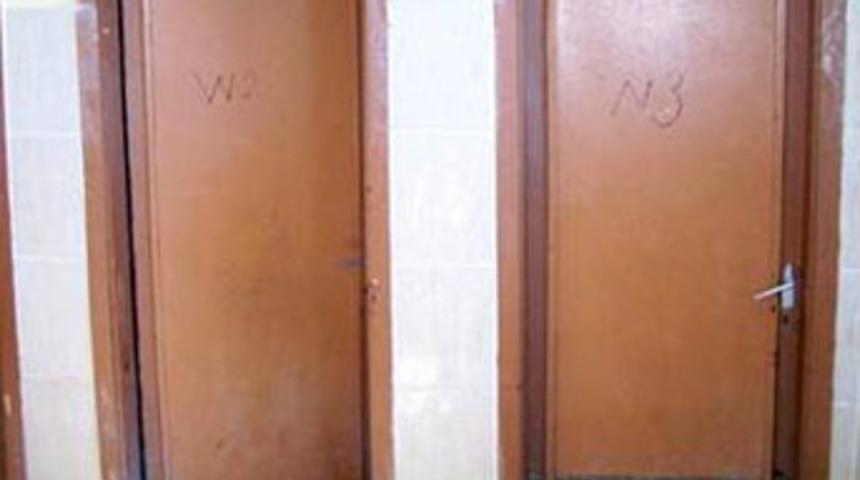 'Kafasıyla kapıyı kırdı&rsquo; dedi, cezayı verdi