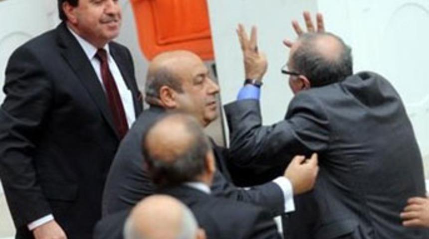 Meclis’te “Kemalist” tartışması