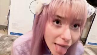 Kendisini köpek olarak tanımlıyor! Dışarıda tuvaletimi yapıyorum, bakıcılarım var dedi... Sosyal medyada yer yerinden oynadı