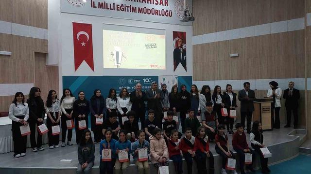 Emirdağ Aziziye Anadolu Lisesi ‘Tübitak Projesi’ ödülünü aldı