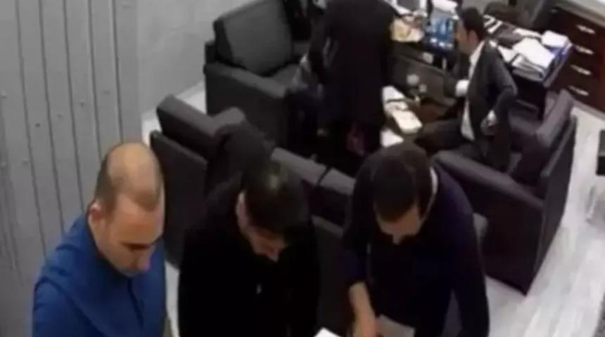 Gündem olan 'para sayma' görüntüleri sonrası yeni gelişme! İfadeye çağrılan Fatih Keleş adliyeye geldi