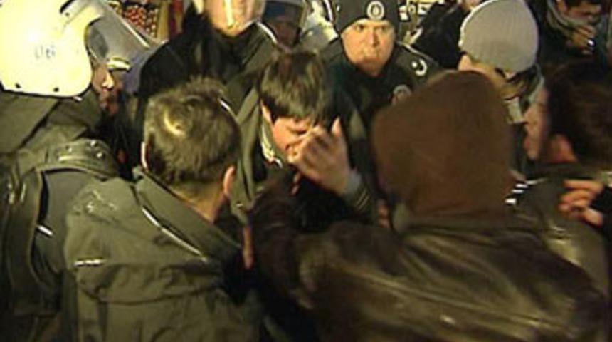 Ankara &Uuml;niversitesi karıştı: 2 yaralı