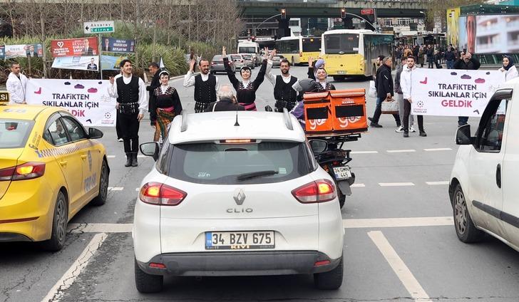 Yer: Mecidiyeköy! Trafikte bekleyenler bir anda neye uğradığını şaşırdı G3