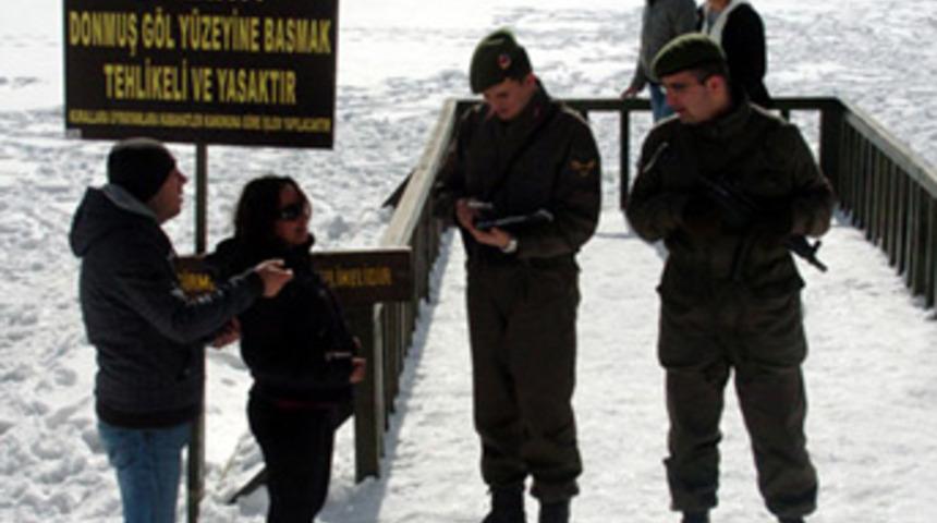 Jandarmadan buz kestiren ceza!