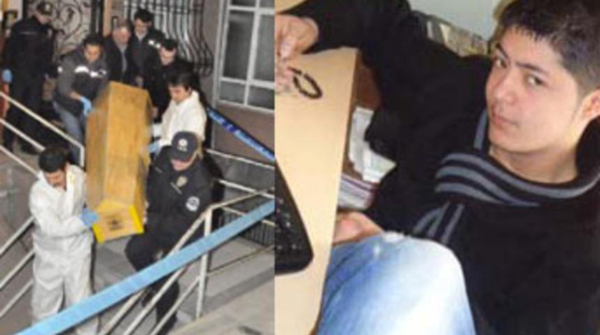 &Ouml;ld&uuml;rd&uuml;ğ&uuml; babasının cesediyle 7 g&uuml;n ge&ccedil;irdi