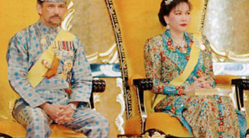 Bodyguard, krali&ccedil;esini soydu!