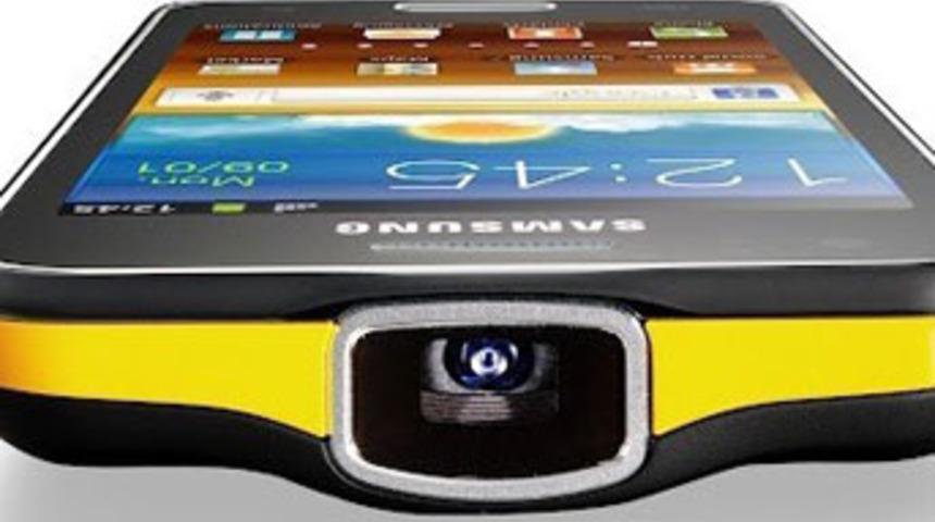 Yılın en yeni ve en g&uuml;&ccedil;l&uuml; akıllı telefonları