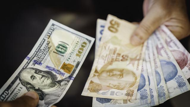 Nisan'dan bu yana Kapalıçarşı'da ilk... Türk Lirası galip gelmişti: Döviz alacaklar satacaklar dikkat! 