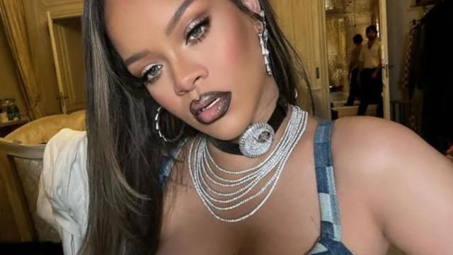 Rihanna çatı katı dairesini satışa çıkardı! Aylık aidatı 8 bin 814 dolar! Değer ise dudak uçuklattı