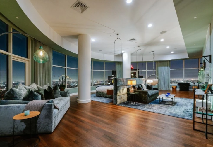 Rihanna çatı katı dairesini satışa çıkardı! Aylık aidatı 8 bin 814 dolar! Değer ise dudak uçuklattı G4